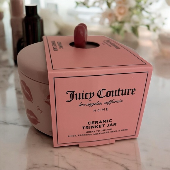 Juicy Couture Lip Print Ceramic Trinket Jar with Heart Knob - NWT - Picture 2 of 2